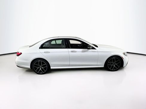 Used 2022 Mercedes-Benz E 350 Sedan image 4