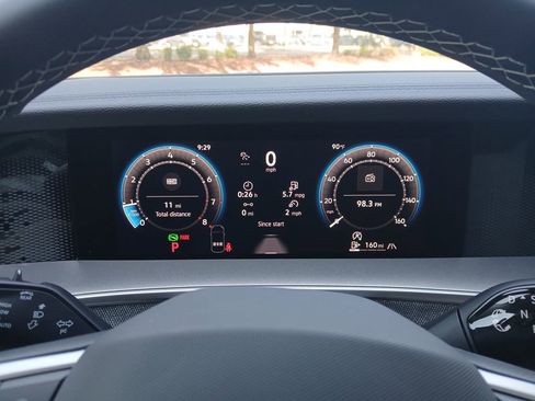 New 2025 Volkswagen Tiguan S image 15