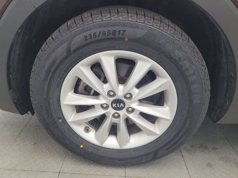 Used 2019 Kia Sorento AWD w/ LX Convenience Package image 31