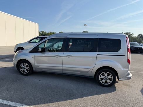 Used 2016 Ford Transit Connect Titanium FWD image 2