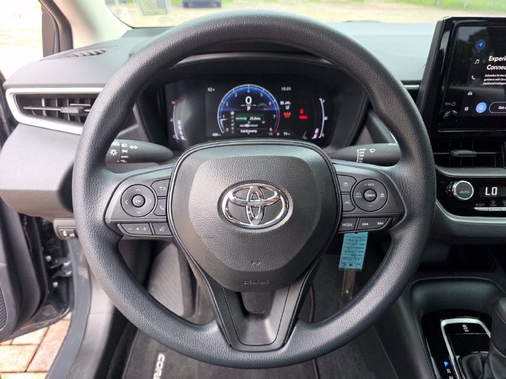 Used 2026 Toyota Corolla LE FWD image 28