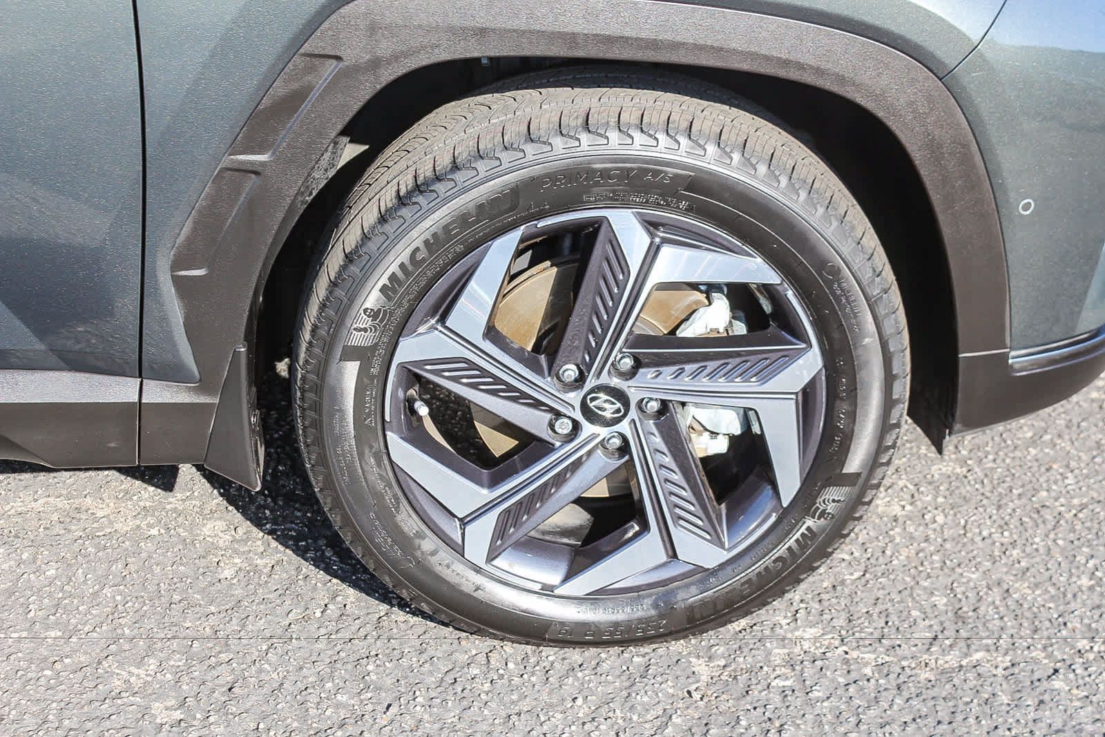 Certified 2024 Hyundai Tucson Limited AWD/4WD image 12