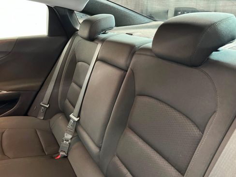 Used 2021 Chevrolet Malibu LT FWD image 22