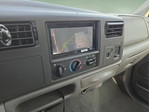 Used 2001 Ford F250 XLT RWD image 16