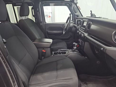 Used 2018 Jeep Wrangler Unlimited Sport S AWD/4WD image 27