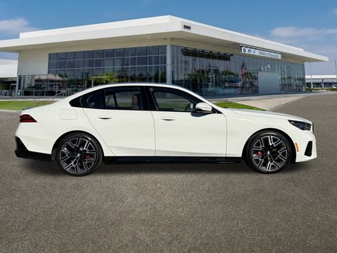 Used 2026 BMW 530i w/ M Sport Package image 12