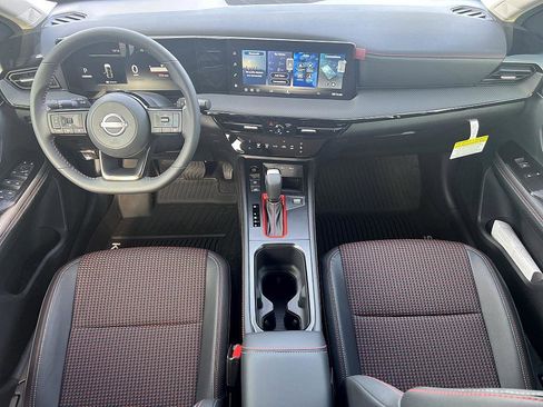New 2026 Nissan Kicks SR image 8