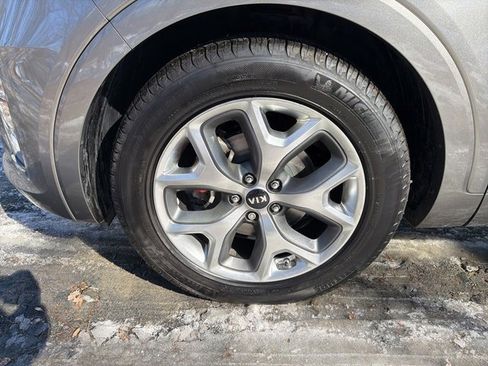 Used 2019 Kia Sorento SX w/ SX Touring Package image 5