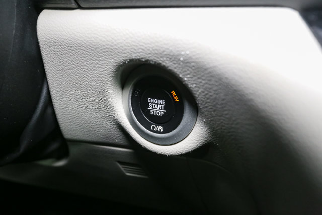 Used 2022 Chrysler Voyager LX FWD image 26