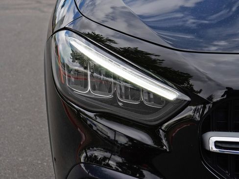 Used 2025 Mercedes-Benz GLA 250 image 3