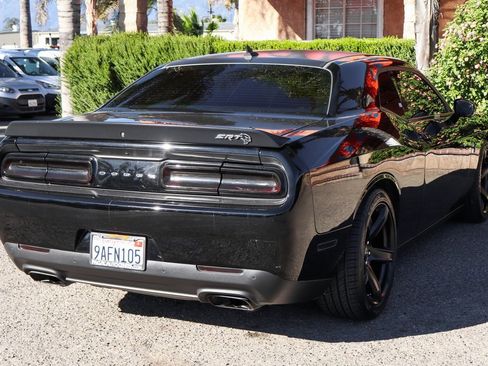 Used 2021 Dodge Challenger SRT Hellcat w/ Plus Package image 9