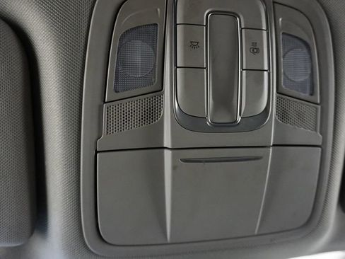 Used 2019 Hyundai Santa Fe SE image 48