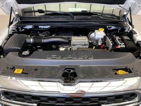Used 2022 RAM 1500 Big Horn AWD/4WD image 9