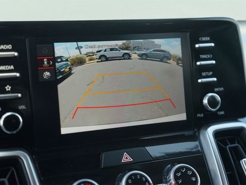 Used 2023 Kia Sorento LX FWD image 27