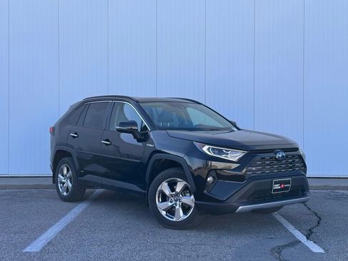 Used 2020 Toyota RAV4 Limited w/ Limited Grade Weather Package image 6