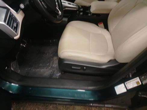 Used 2018 Honda Clarity Touring image 10