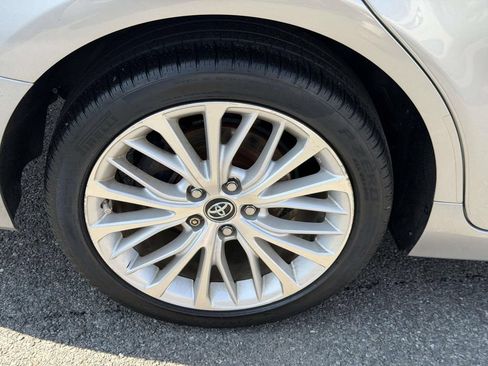 Used 2019 Toyota Camry XLE w/ Driver Assist Package FWD image 8