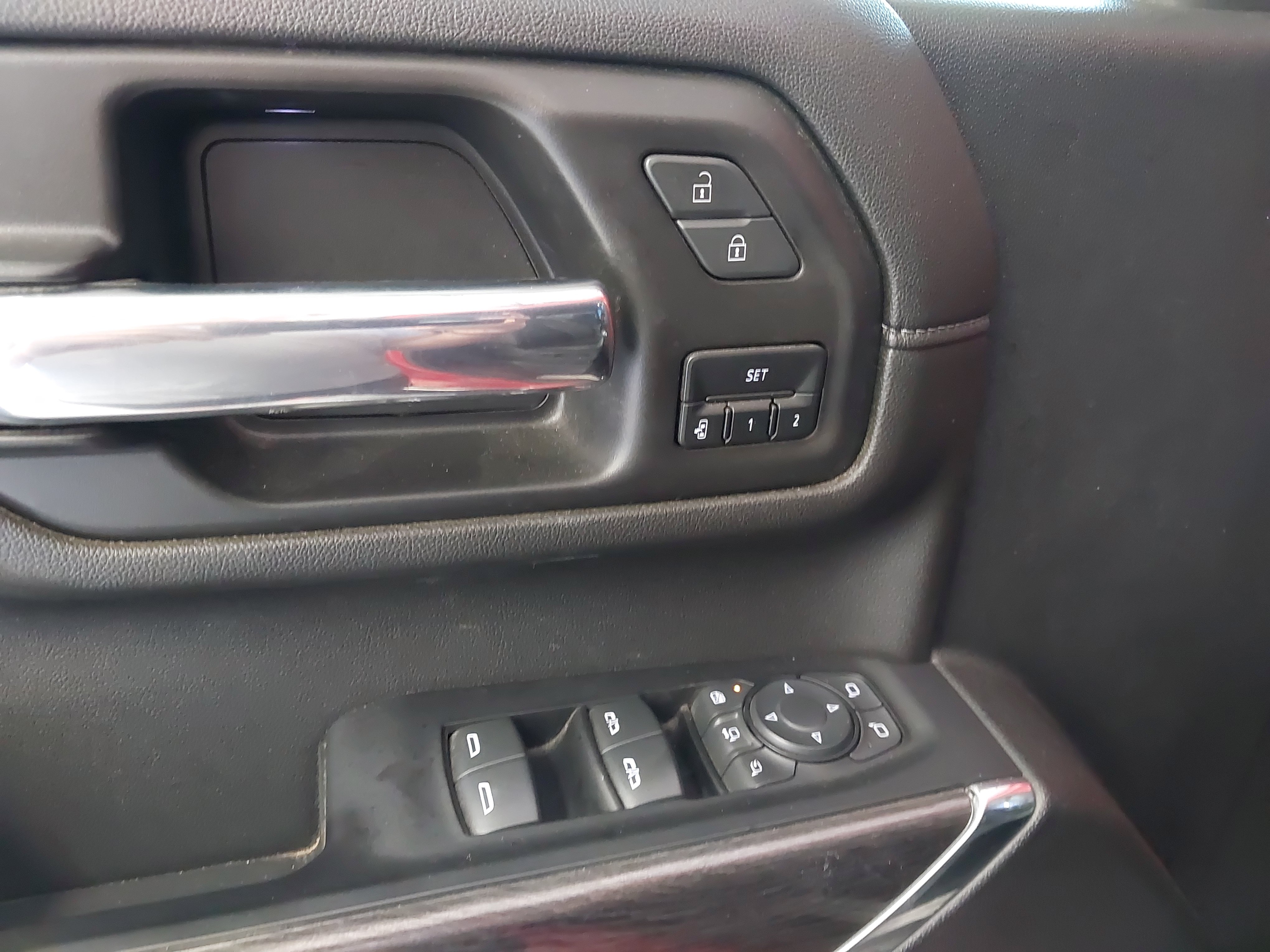 Used 2022 Chevrolet Silverado 2500 LTZ AWD/4WD image 26