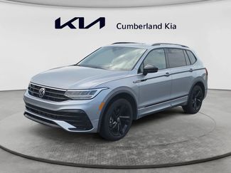 Used 2023 Volkswagen Tiguan SE R-Line AWD/4WD video 1