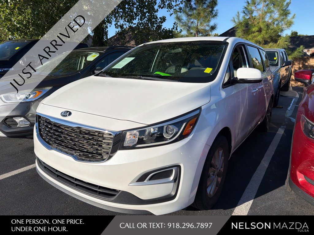 Used 2020 Kia Sedona L FWD image 1