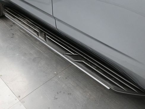 Used 2023 Chevrolet Tahoe High Country image 33