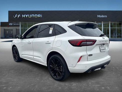 Used 2023 Ford Escape ST-Line Elite w/ Premium Technology Package image 5