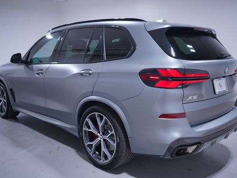 Used 2026 BMW X5 xDrive50e w/ M Sport Package AWD/4WD image 3