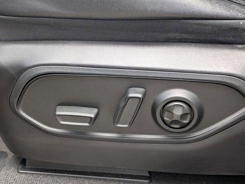 Used 2022 Jeep Grand Cherokee Limited RWD image 22