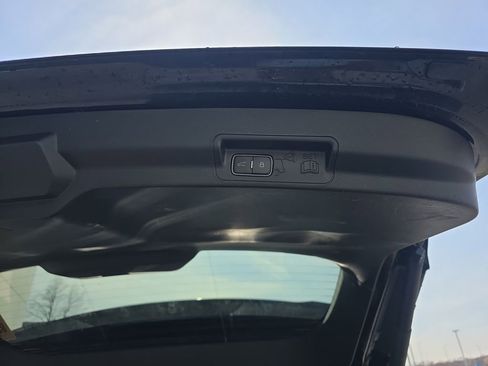 Certified 2024 Ford Explorer XLT w/ Equipment Group 202A AWD/4WD image 13