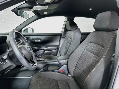 Certified 2025 Honda HR-V Sport image 8