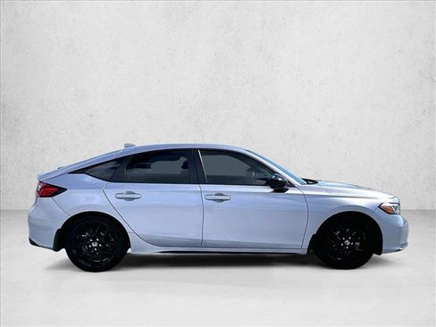 Used 2025 Honda Civic Sport image 5