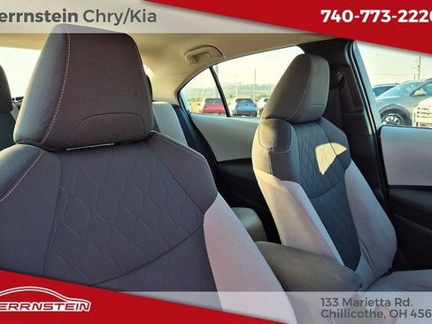 Used 2022 Toyota Corolla LE image 26