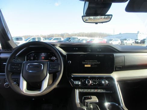 New 2026 GMC Sierra 1500 Denali w/ Denali Reserve Package image 17