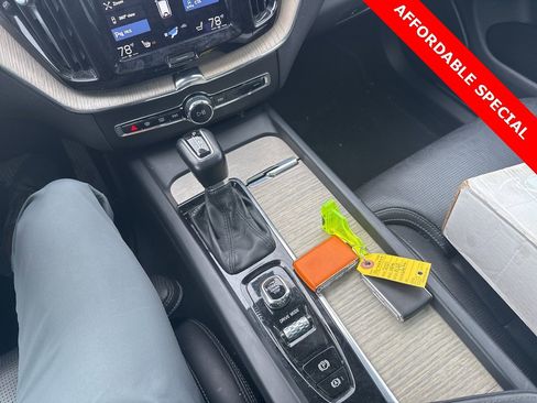 Used 2021 Volvo XC60 T5 Inscription w/ Advanced Package image 27