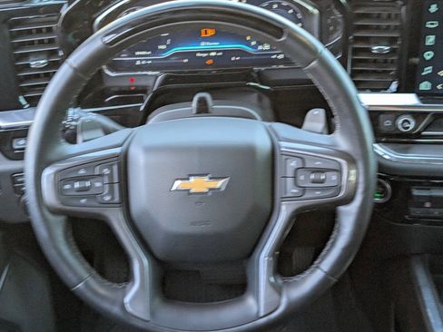 Used 2025 Chevrolet Silverado 1500 High Country AWD/4WD image 11