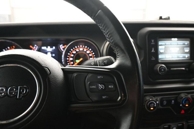 Used 2018 Jeep Wrangler Unlimited Sport S AWD/4WD image 16