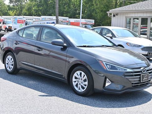 Used 2020 Hyundai Elantra SE FWD image 4