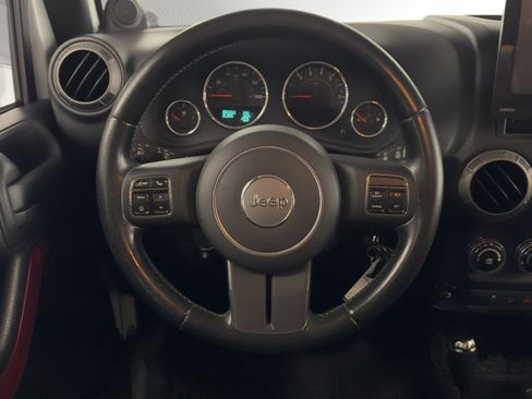 Used 2012 Jeep Wrangler Unlimited Sport AWD/4WD image 20