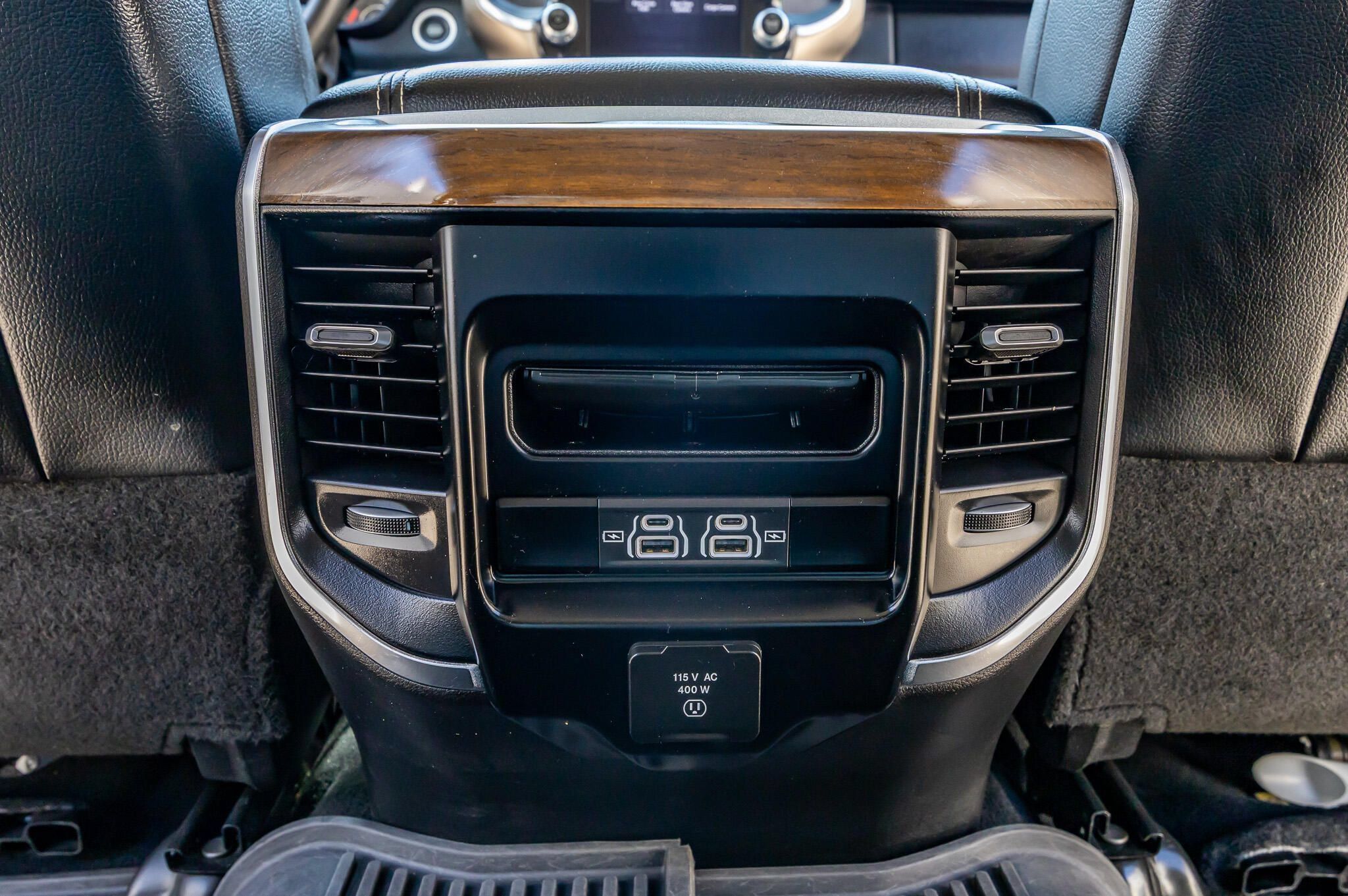 Used 2024 RAM 3500 Laramie w/ Towing Technology Group AWD/4WD image 33