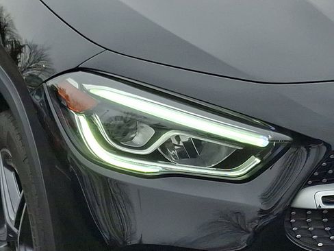 Certified 2023 Mercedes-Benz GLA 250 4MATIC image 9