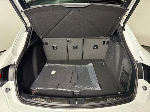 New 2025 Porsche Macan Turbo image 17