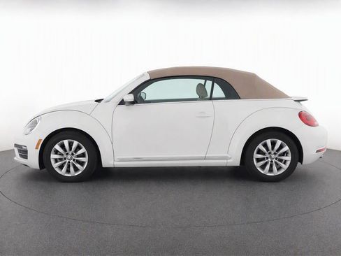 Used 2019 Volkswagen Beetle 2.0T S FWD image 7
