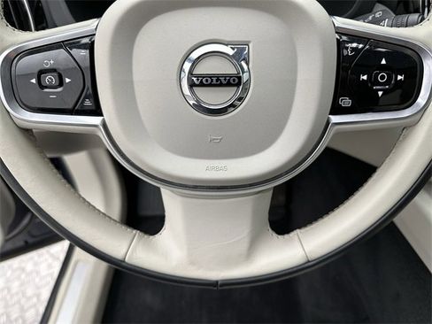 Certified 2023 Volvo XC60 B5 Plus w/ Climate Package image 14