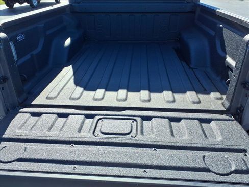 Used 2022 Jeep Gladiator Willys image 29