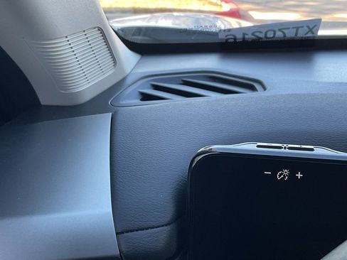 New 2026 Nissan Kicks S image 26