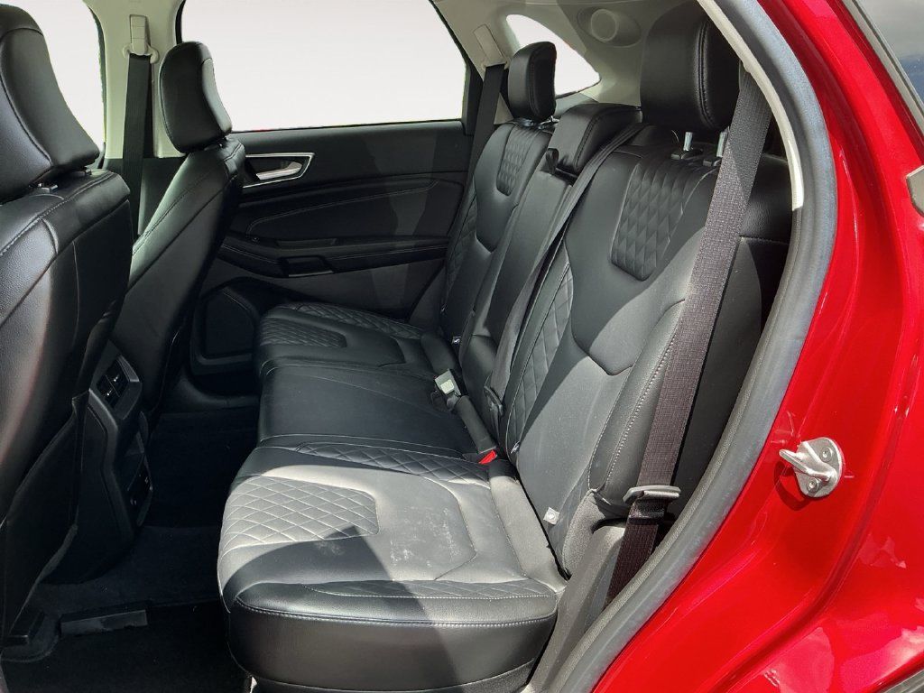 Used 2023 Ford Edge Titanium AWD/4WD image 13