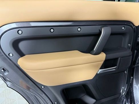 New 2025 Land Rover Defender 110 S image 24