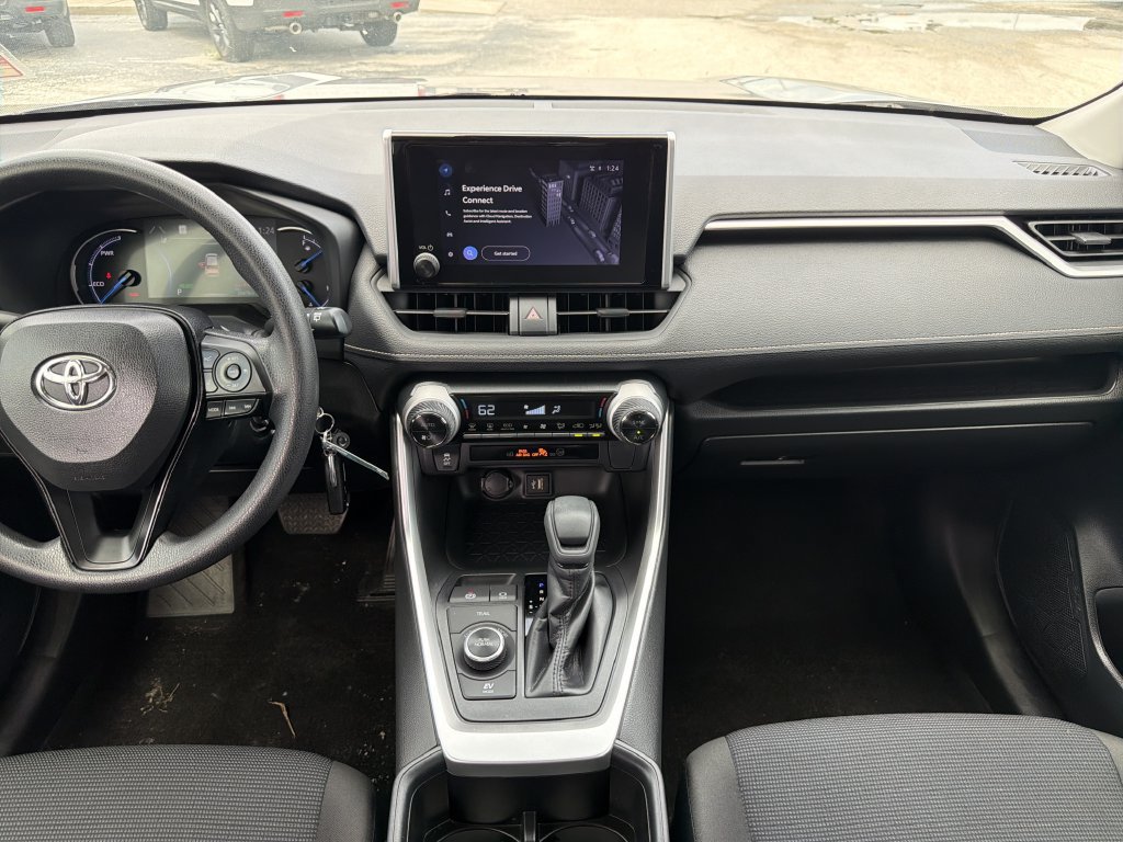 Used 2024 Toyota RAV4 LE AWD/4WD image 14