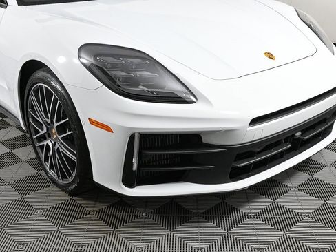 New 2026 Porsche Panamera image 39