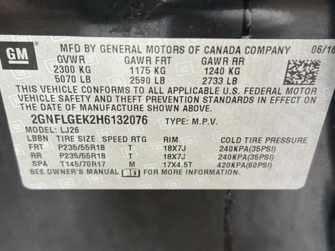 Used 2017 Chevrolet Equinox Premier w/ Enhanced Convenience Package image 26